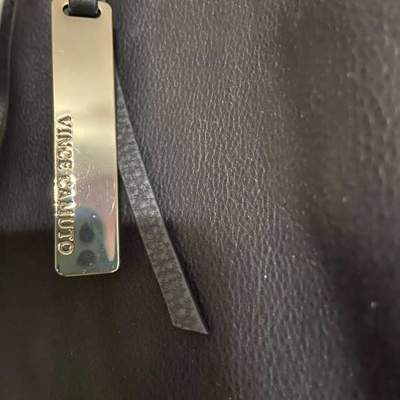 Vince Camuto, nice black leather tote bag - Picture 3 of 9